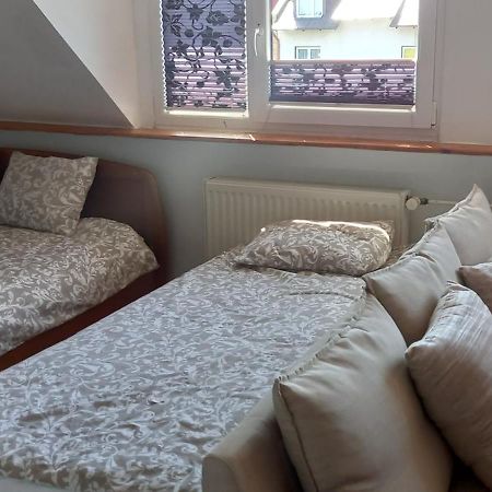 Apartmán Domek Pod Sosnami Pokoje 2-3 Osobowe Mielno  Exteriér fotografie